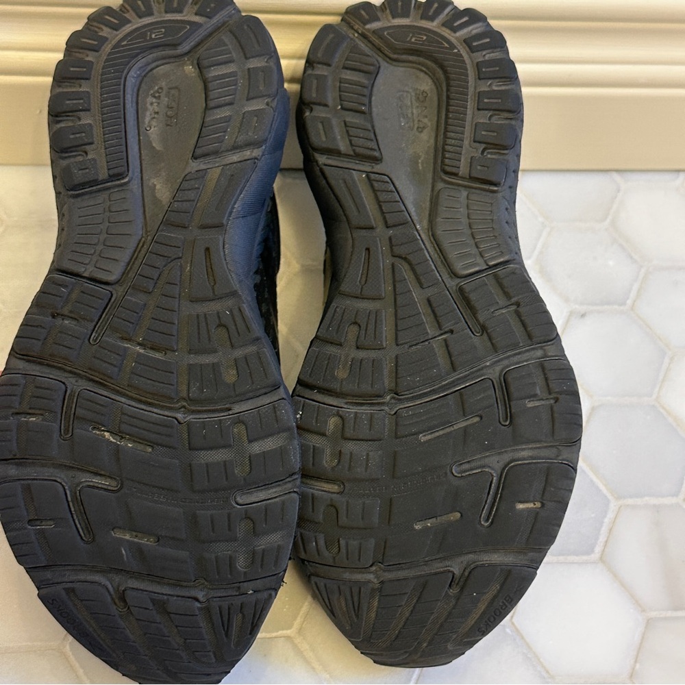 Brooks Adrenaline Running Sneakers 7.5 - Picture 4 of 4